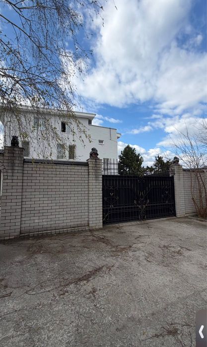Продаж великого будинку. З орендарями. Ж/м Ігрень
