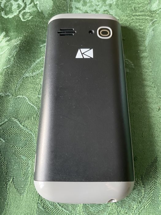 Мобильный телефон кнопочный nomi E 180 duos/ ARK U3 2 сим