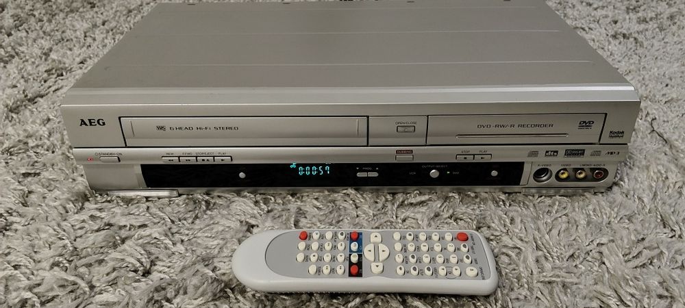 Magnetowid Video Nagrywarka FUNAI (AEG) DVD-R 4509 VCR 6gł.HI-FI pilot