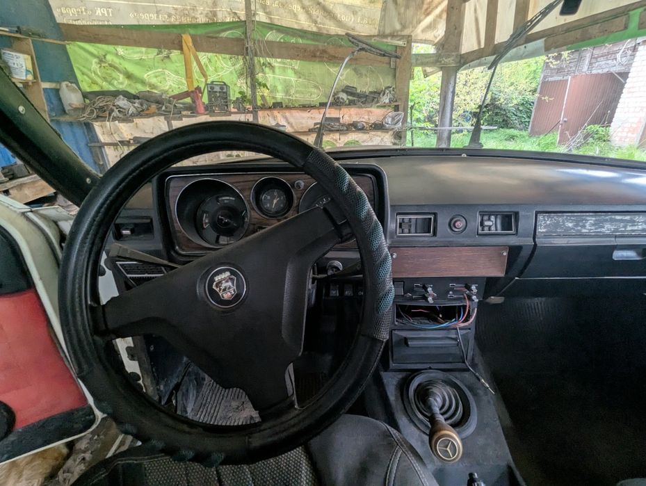 Продам Волгу 2410