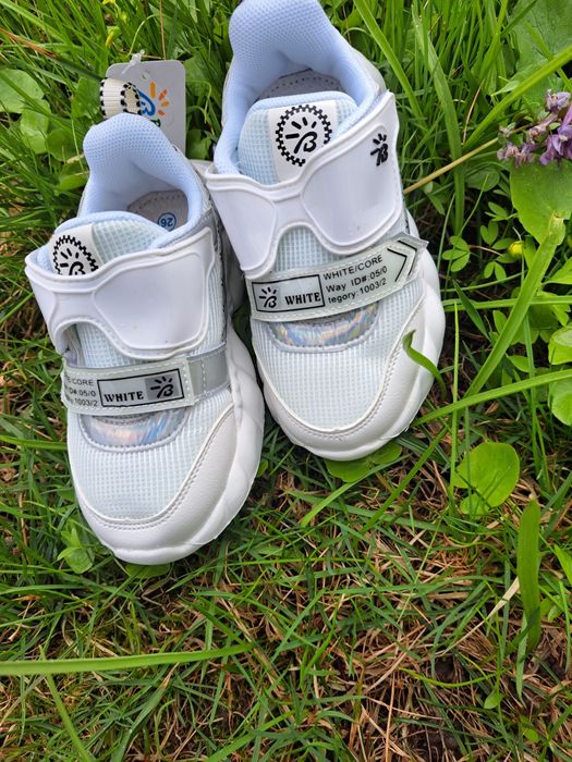 Кросівки для дівчинки