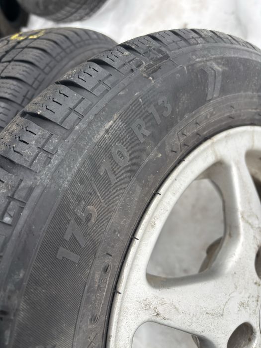 Alufelgi 13 z oponami zimowymi 175/70/13