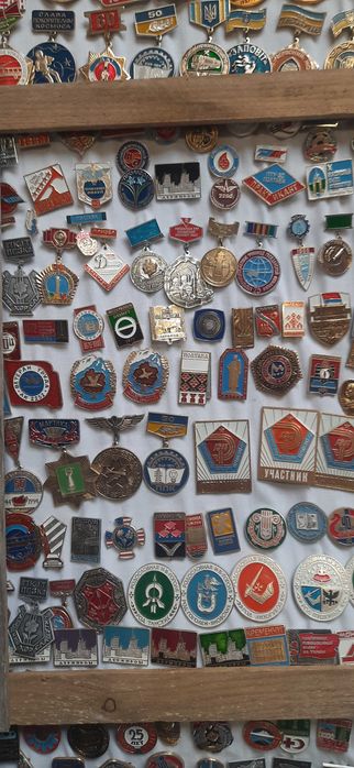 Продам значки власну колекцію