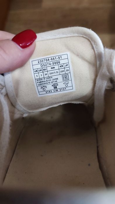 Снікерси Levi's, кеди білі , мокасини жіночі