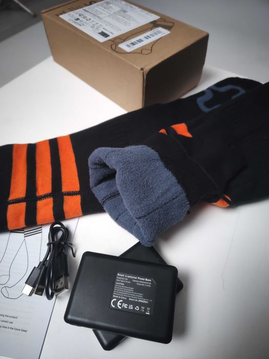 Шкарпетки з регульованим електропідігрівом + 2 батареї по 5000 маг