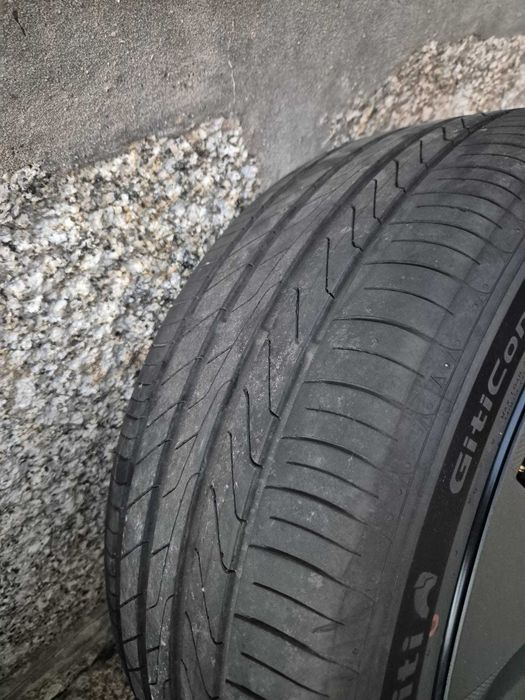 Jantes Originais Tesla Model 3 18" Prismata + Pneus (1.150 km)
