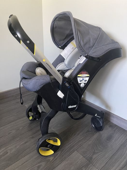 Атокрісло Doona + база