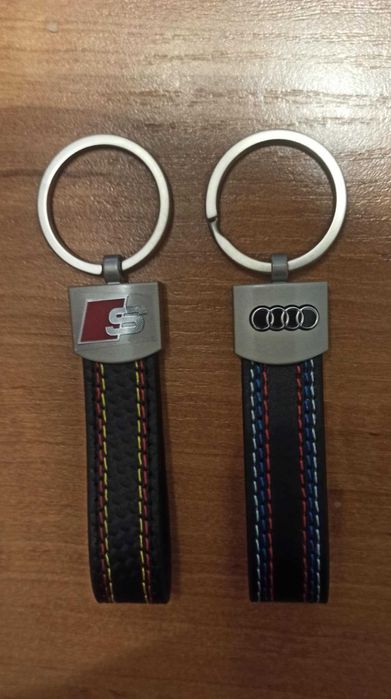 Audi BMW  brelok , etui  ,naklejka