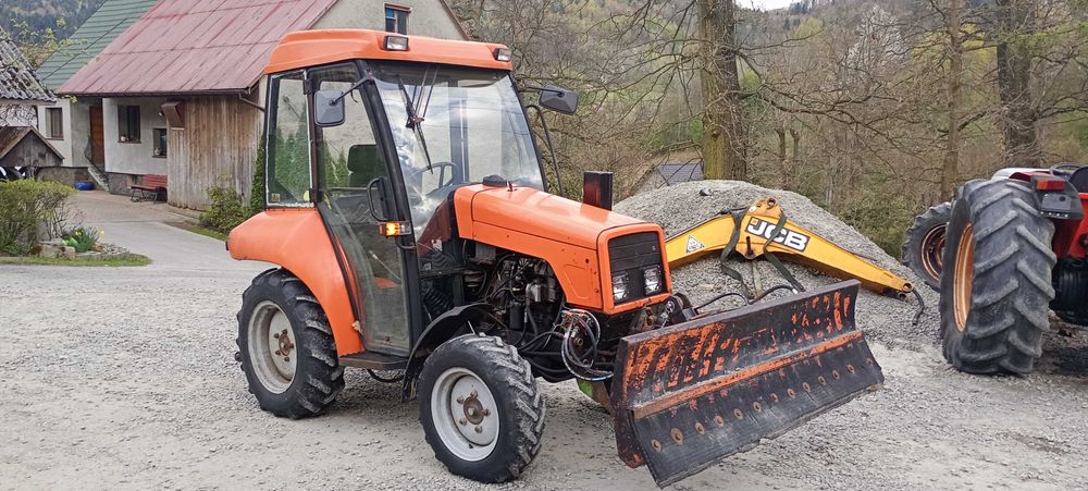 Pronar MTZ 320a 4x4 pług