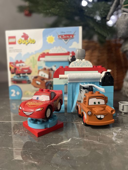 LEGO DUPLO Розваги Блискавки МакКвіна й Сирника на автомийці