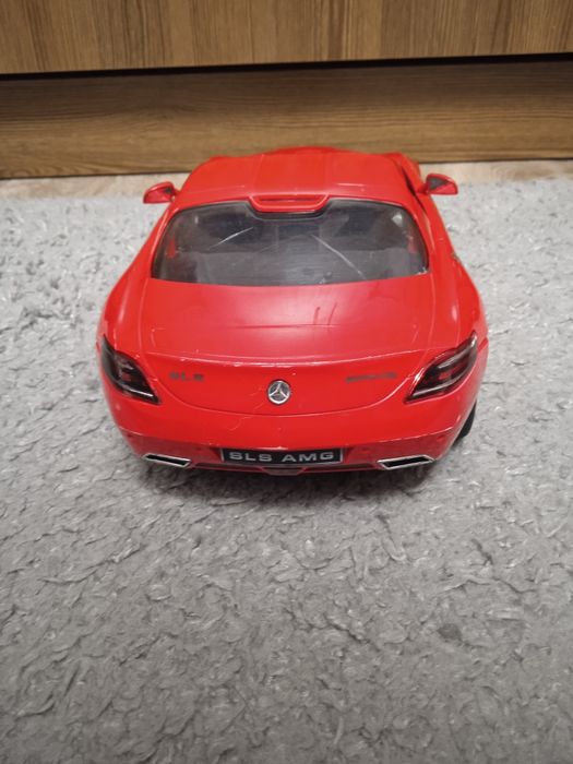 Продам машинку мерседес