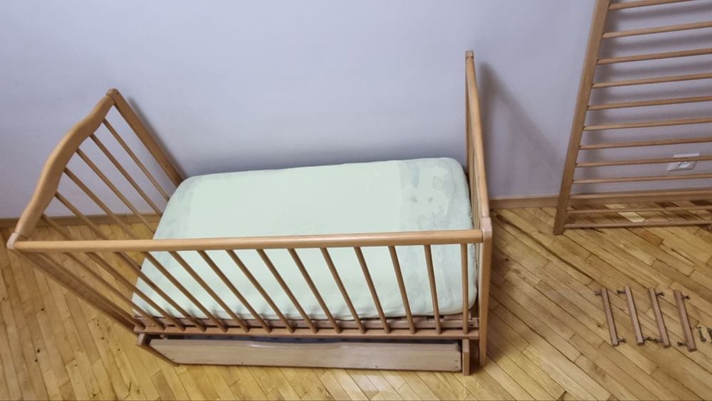 Дитяче ліжичко з вільхи