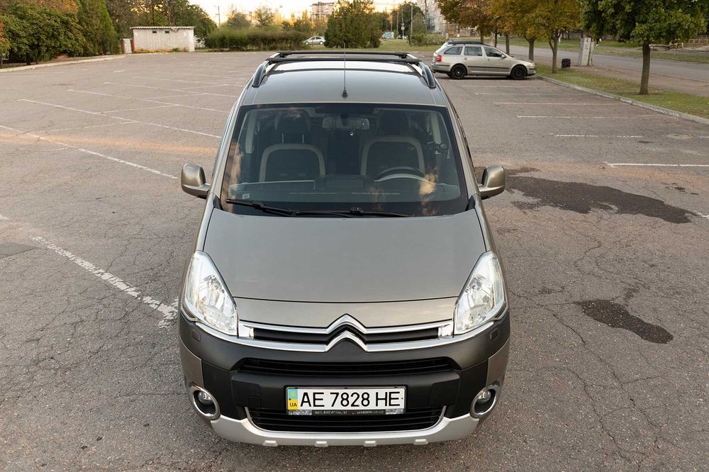 Продаж авто Citroen Berlingo 2014