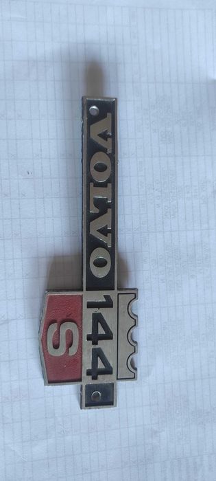 Distico Volvo 144