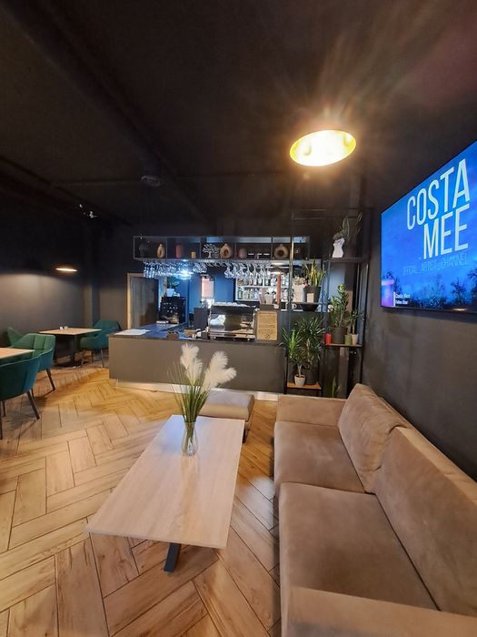 Продам готель 2200м2 в елітному котеджному містечку Северинівка.