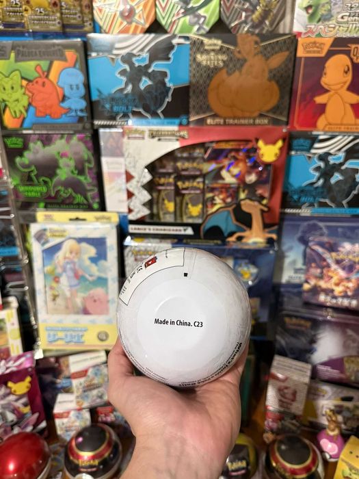 Pokemon Poke Ball Tin C23