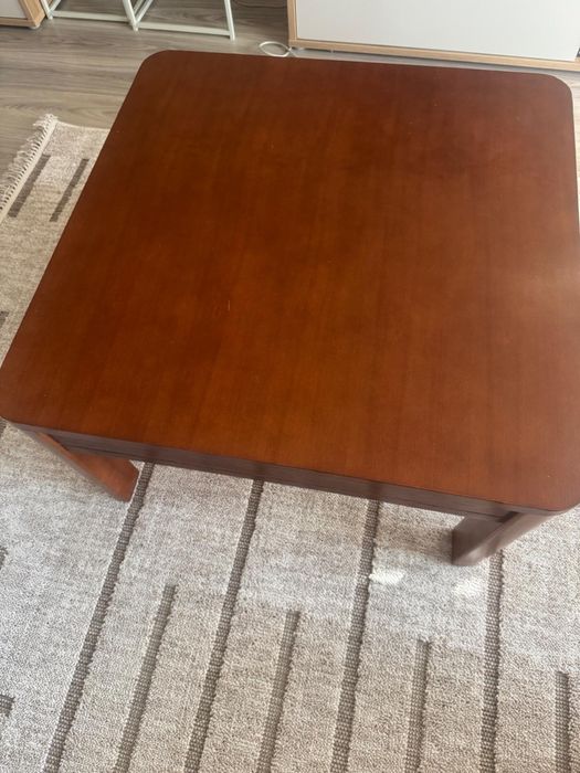 Drewniany stolik kawowy/cena do negocjacji