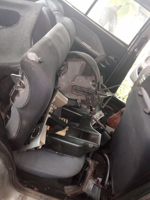 Розбирається Чері Амулет