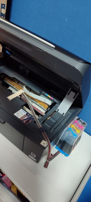 Продам принтер Epson cx4300