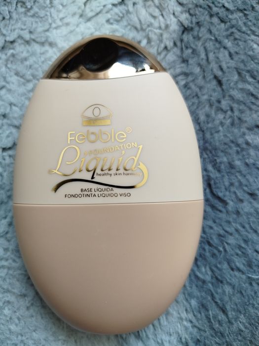 Podkład Febble z pędzelkiem kolor 06