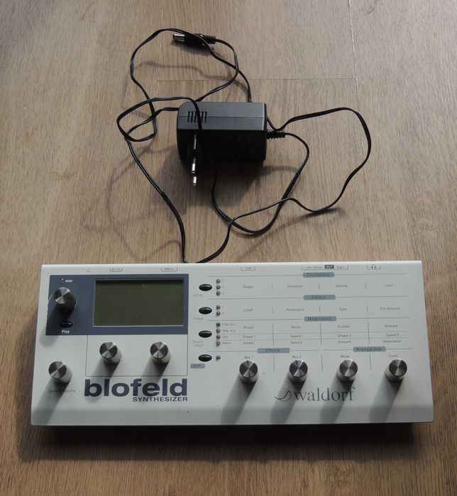Waldorf Blofeld multitimbralny syntezator, dodatkowe banki