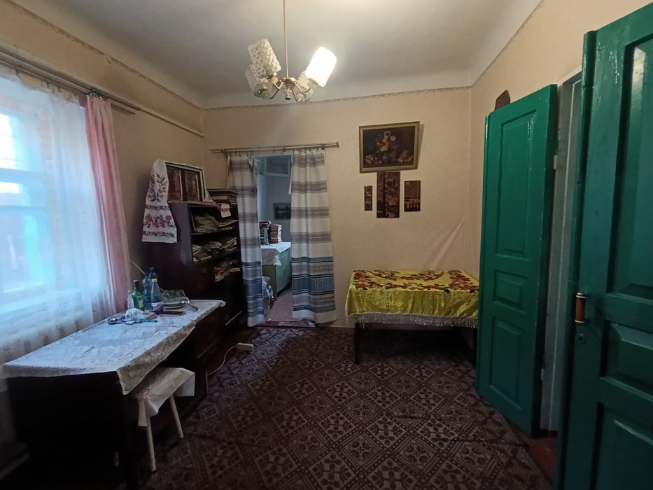 Цегляний будинок 4 кімнати вул.Поділ поруч річка