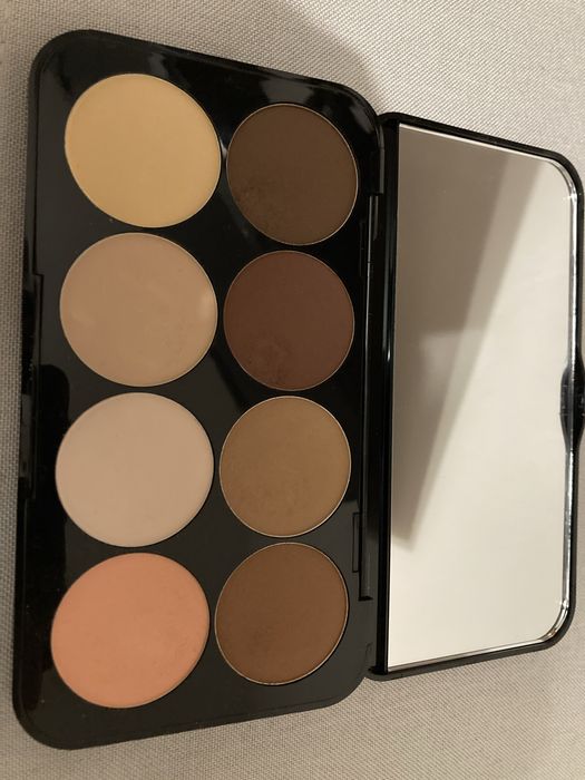 Douglas Paletka Cieni