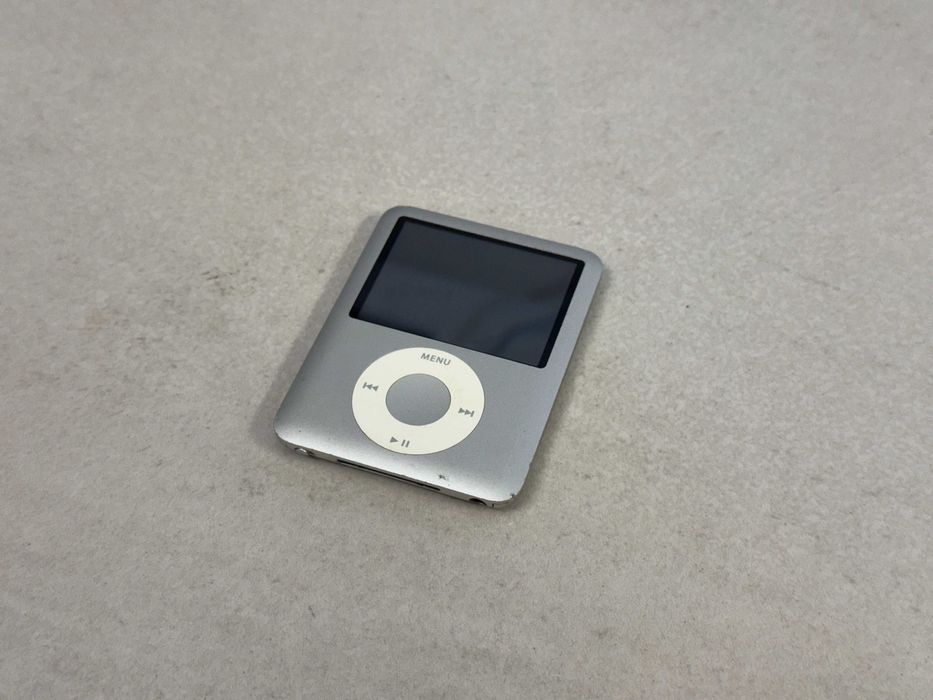 Apple iPod Nano 3rd 8GB A1236