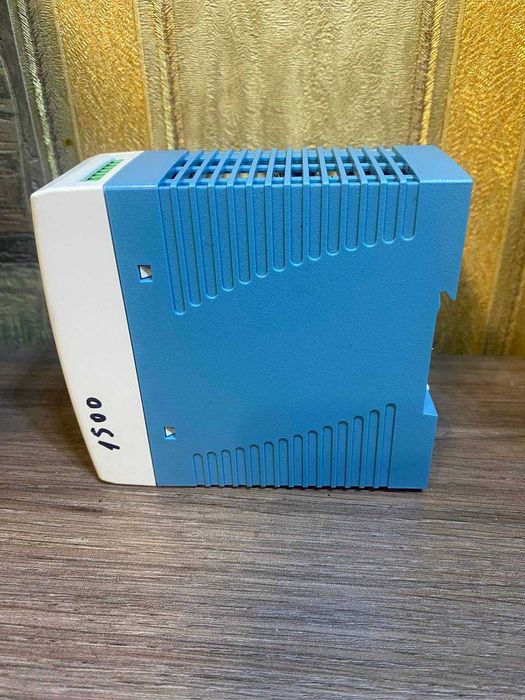 Блок живлення  UPS 60W 2.8A 13.8V DRC-60A