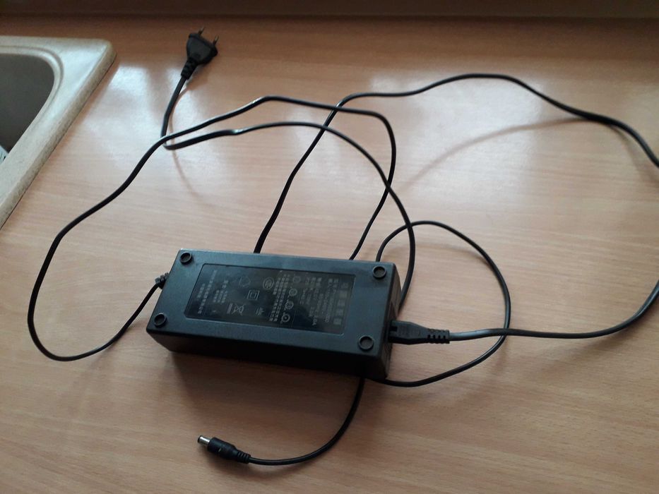 Mocna używana ładowarka do hulajnogi elektrycznej roweru 3 Ampery 42V