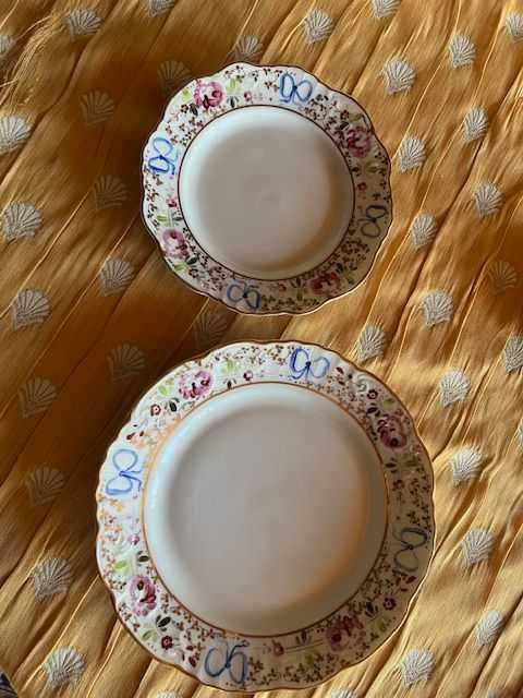 Serviço jantar 70 peças de porcelana pintado à mao Vista Alegre