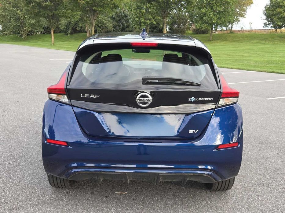 Nissan LEAF SV      2019