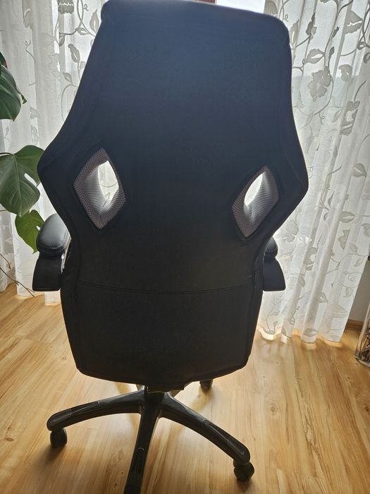 Fotel gamingowy używany