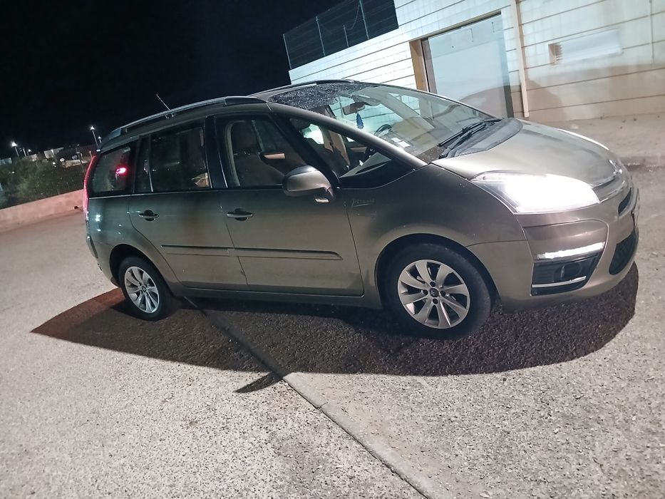 Citroën C4 2011 .