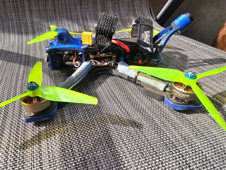 Dron Fpv 5" Dronostrefa DS5, DJI o3, TBS Crossfire