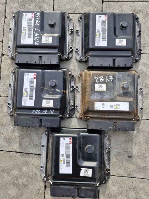 Комп'ютер блок управління ЕБУ мозги Opel Zafira B Astra J H 1.7 CDTI