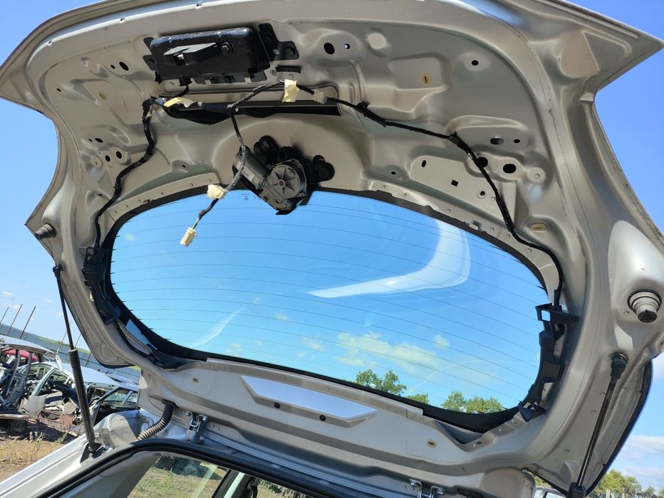 Peugeot 208 2012-2019 кришка багажника колір срібний CC8H
