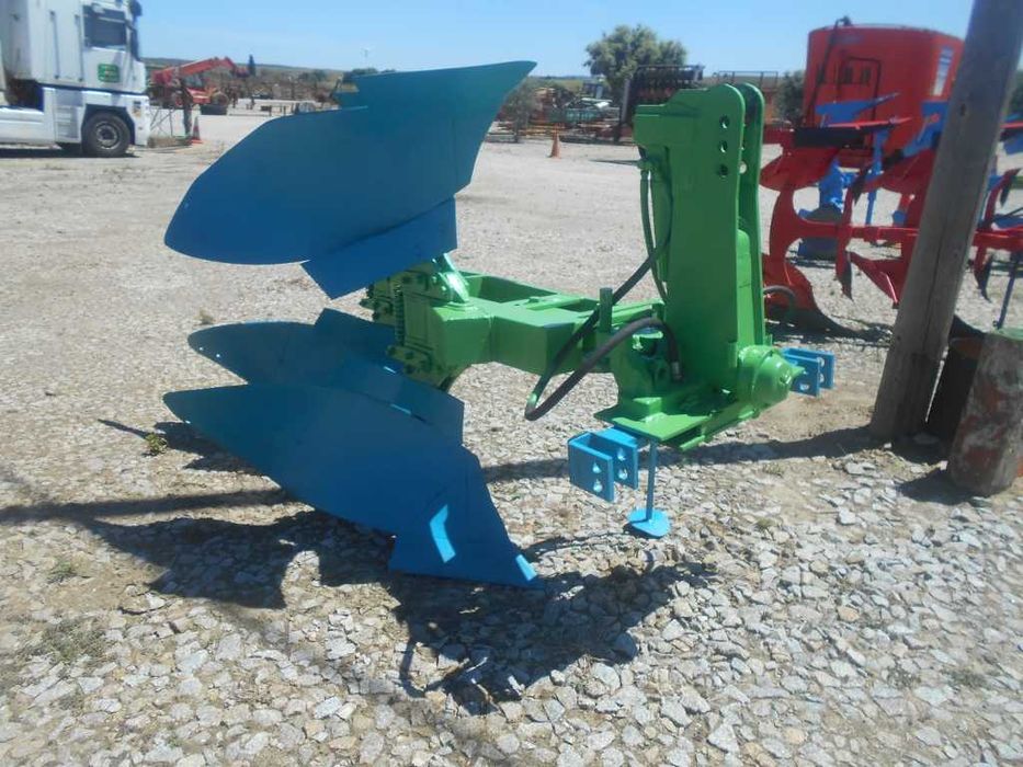 Charrua de 2 ferros hidraulica