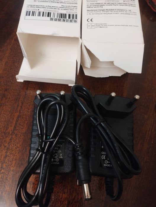 Блок живлення 12В/2А