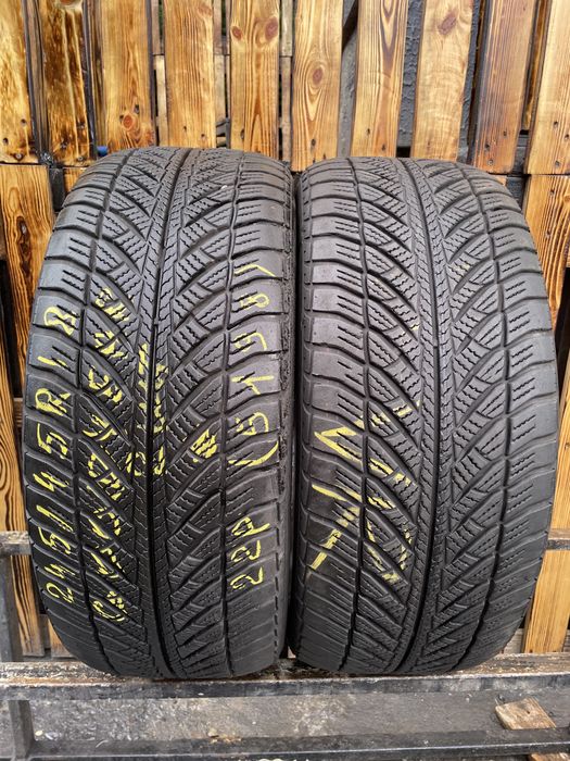 245/45 r18 шини Goodyear