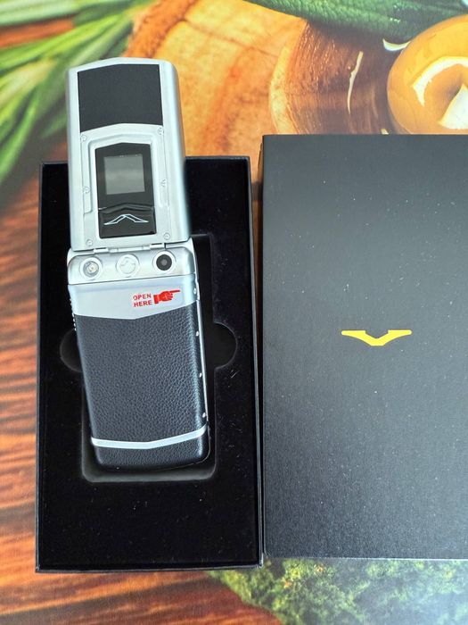 Продам Vertu Ayxta