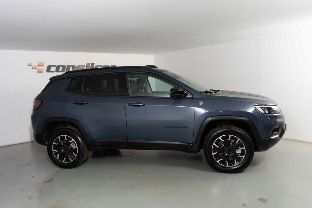 Jeep Compass 1.3 TG Trailhawk490407679366932485