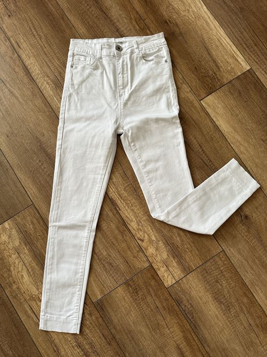 Biale spodnie Goodies S 36
