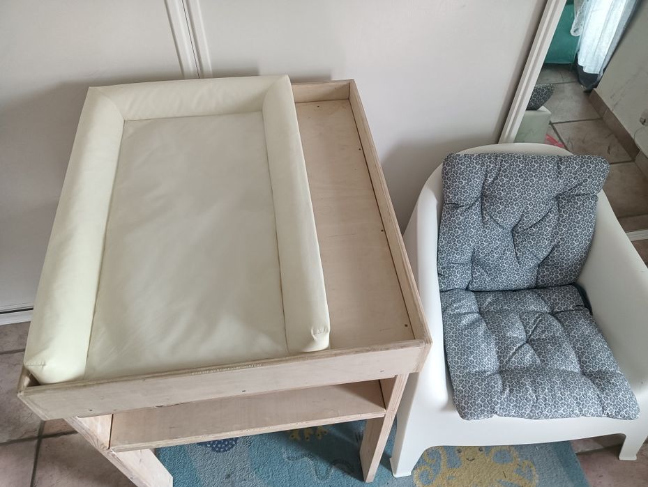 Trocador de bebê + poltrona
