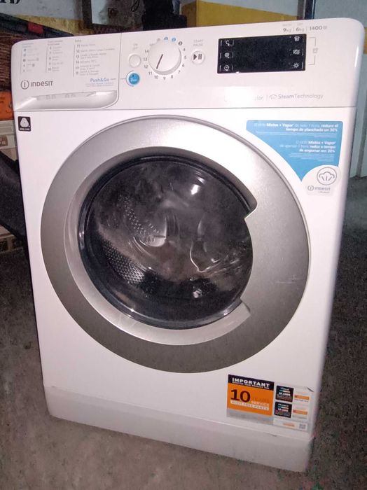 Máquina Lavar e Secar Indesit Push & Go 9kg