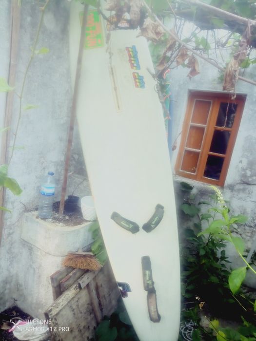 Prancha de surf usada mas em bom estado