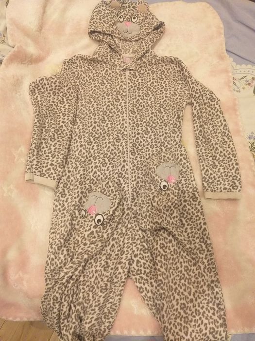 Piżama kombinezon panterka z kapturem rozm. 10/12 lat