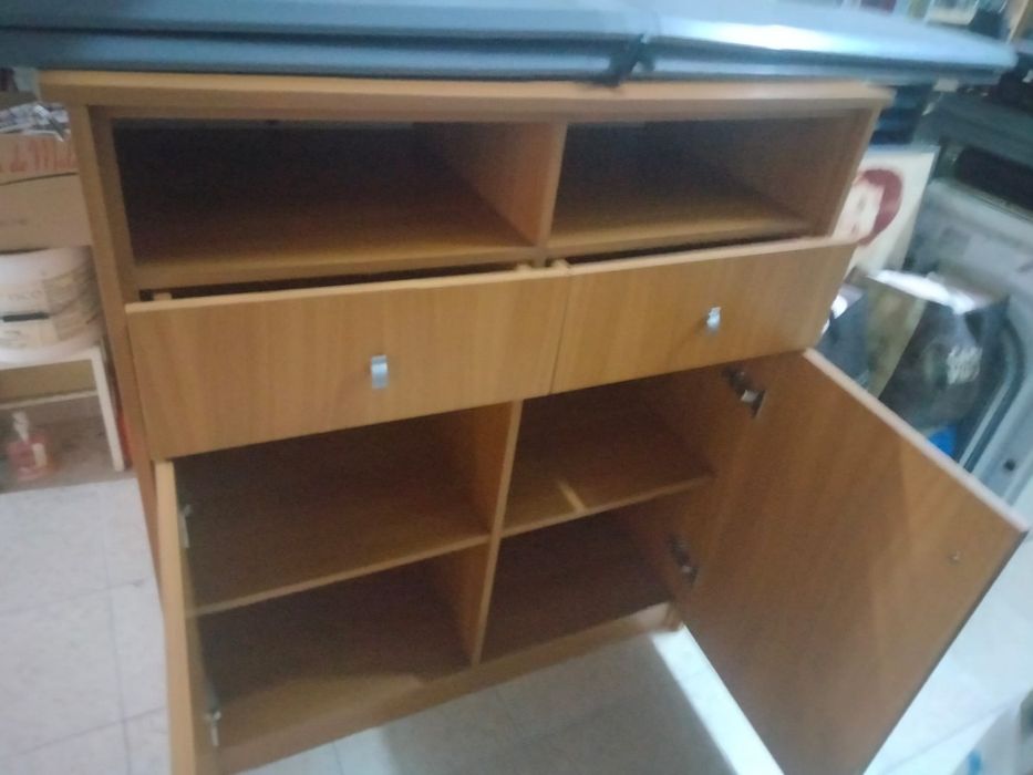 Móvel em bom estado