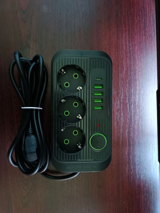 Подовжувач мережевий універсальний, який підтримує USB