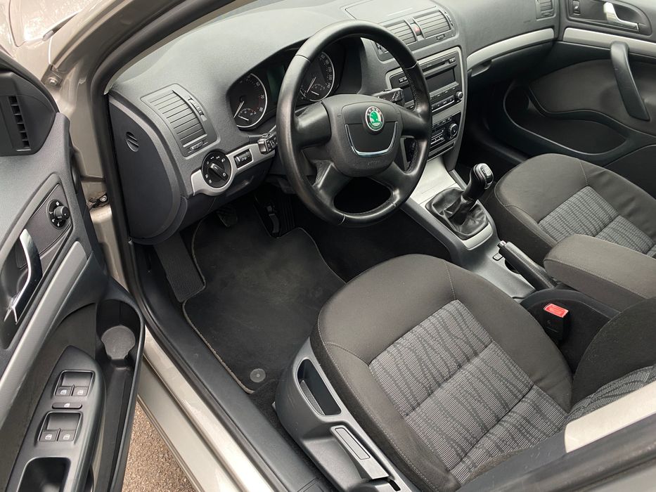 Skoda Octavia 2012 року 1.4 tsi бен 90 kw 150тис пробіг.Швейцарія